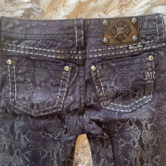 ~Gorgeous Miss Me Jeans! Like New! Size 26!~ - Picture 6 of 10